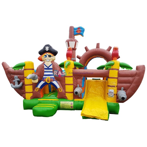 springkussen-piratenboot springkussen-piraat-huren